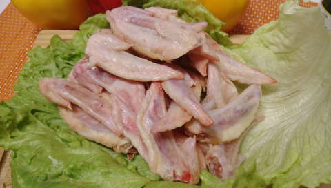 Третья фаланга крыла куриная
